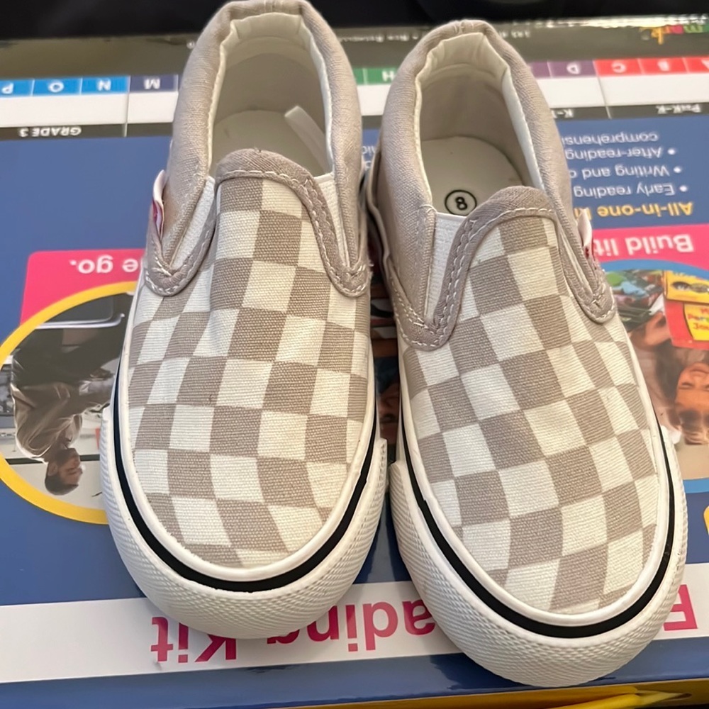 Size 8c Toddlers Vans Never Been Worn
